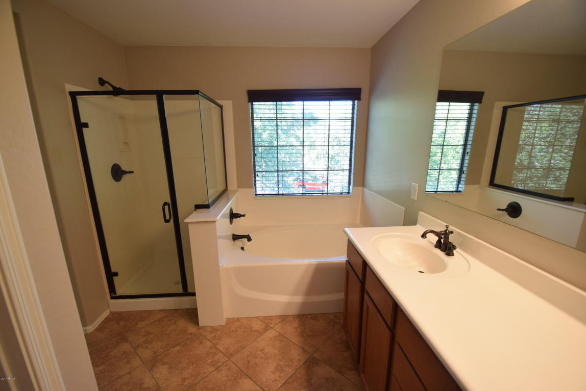 3772 E Santa Fe Ln, Gilbert, AZ 85297 photo 14