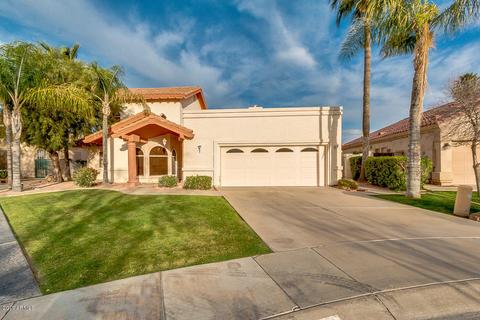 2128 E Catamaran Dr, Gilbert, AZ 85234 photo 1