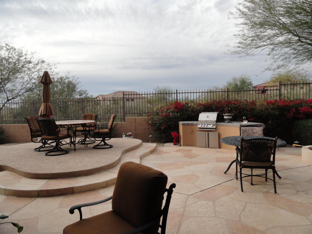 8010 E Sugarloaf Cir, Mesa, AZ 85207 photo 7