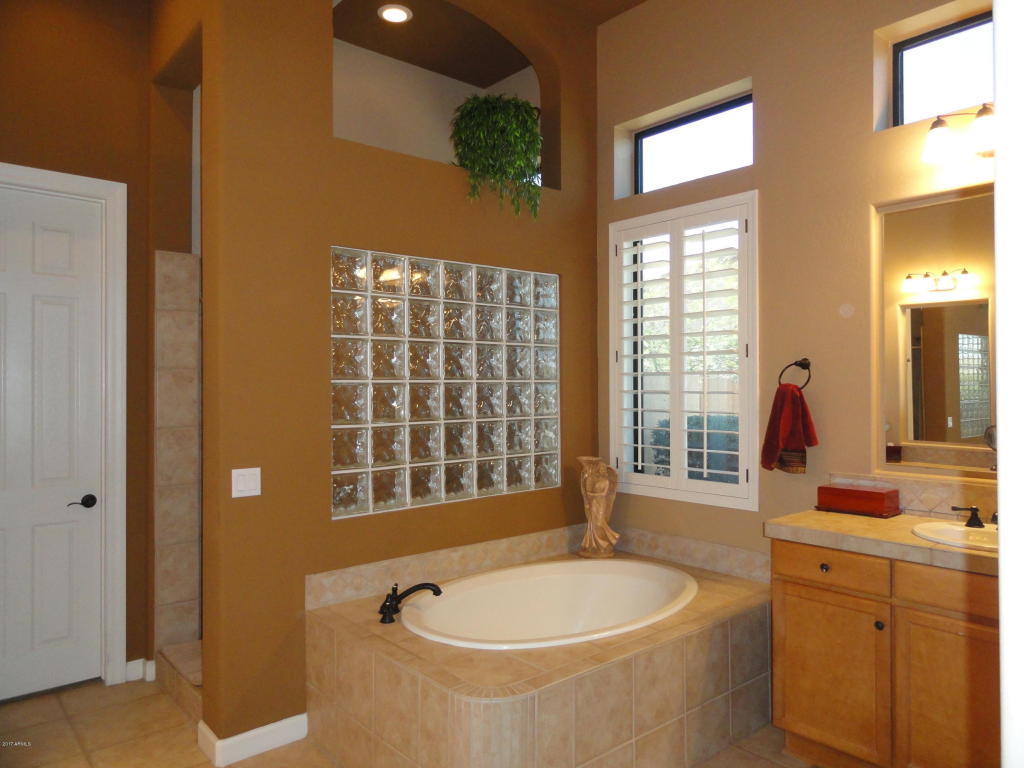 8010 E Sugarloaf Cir, Mesa, AZ 85207 photo 29