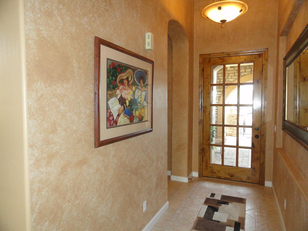 8010 E Sugarloaf Cir, Mesa, AZ 85207 photo 9