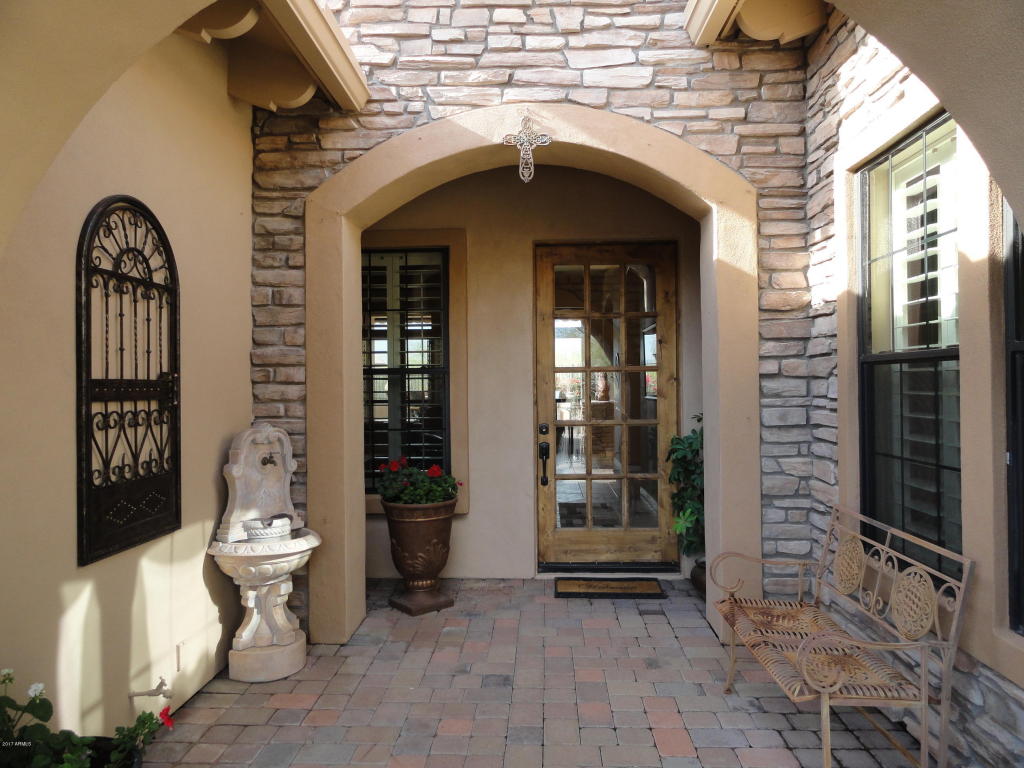 8010 E Sugarloaf Cir, Mesa, AZ 85207 photo 6
