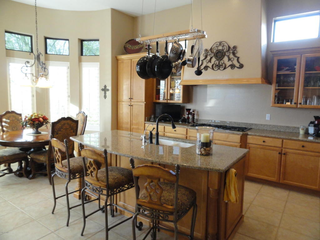 8010 E Sugarloaf Cir, Mesa, AZ 85207 photo 15