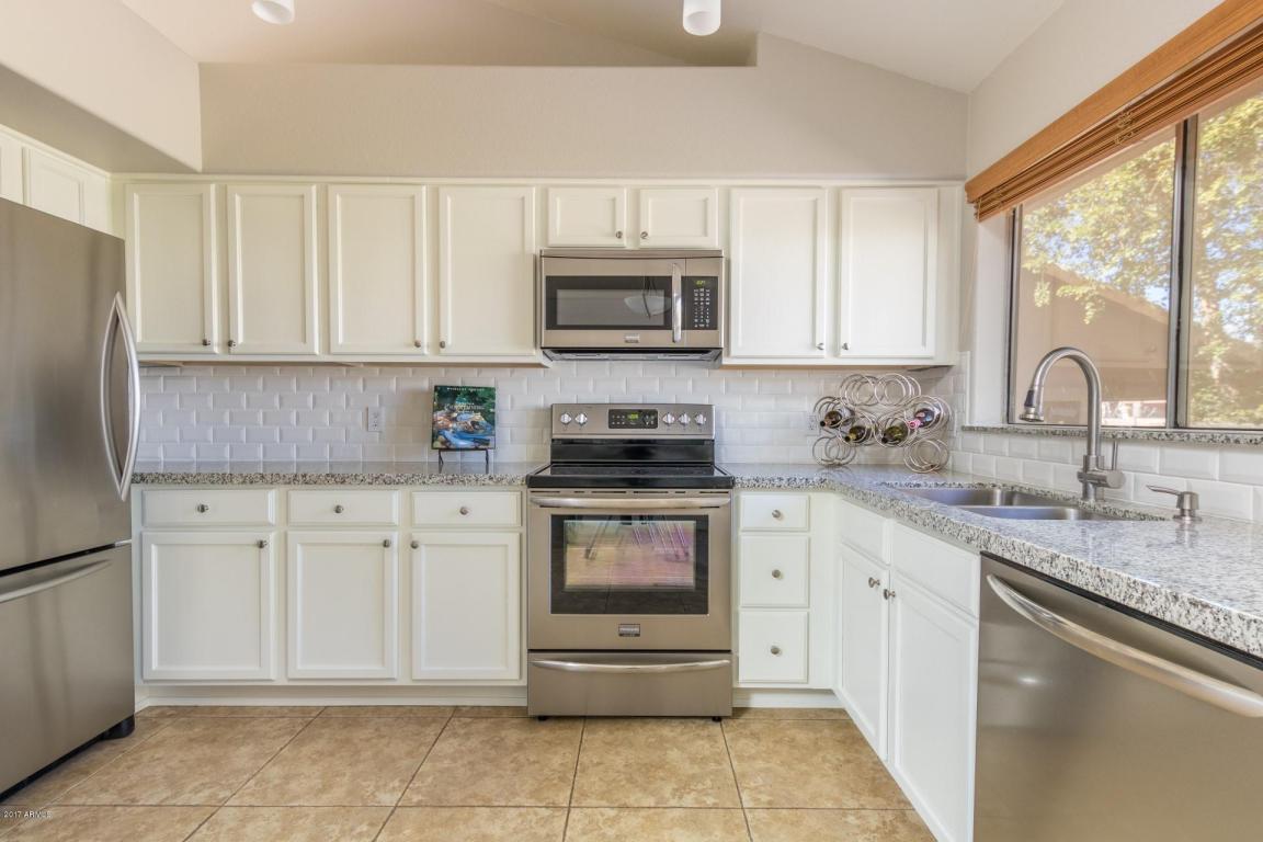 3644 E Rosemonte Dr, Phoenix, AZ 85050 photo 3