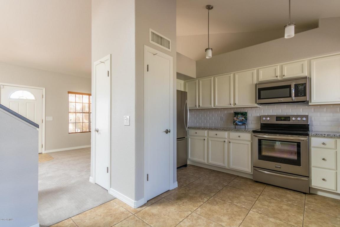 3644 E Rosemonte Dr, Phoenix, AZ 85050 photo 9