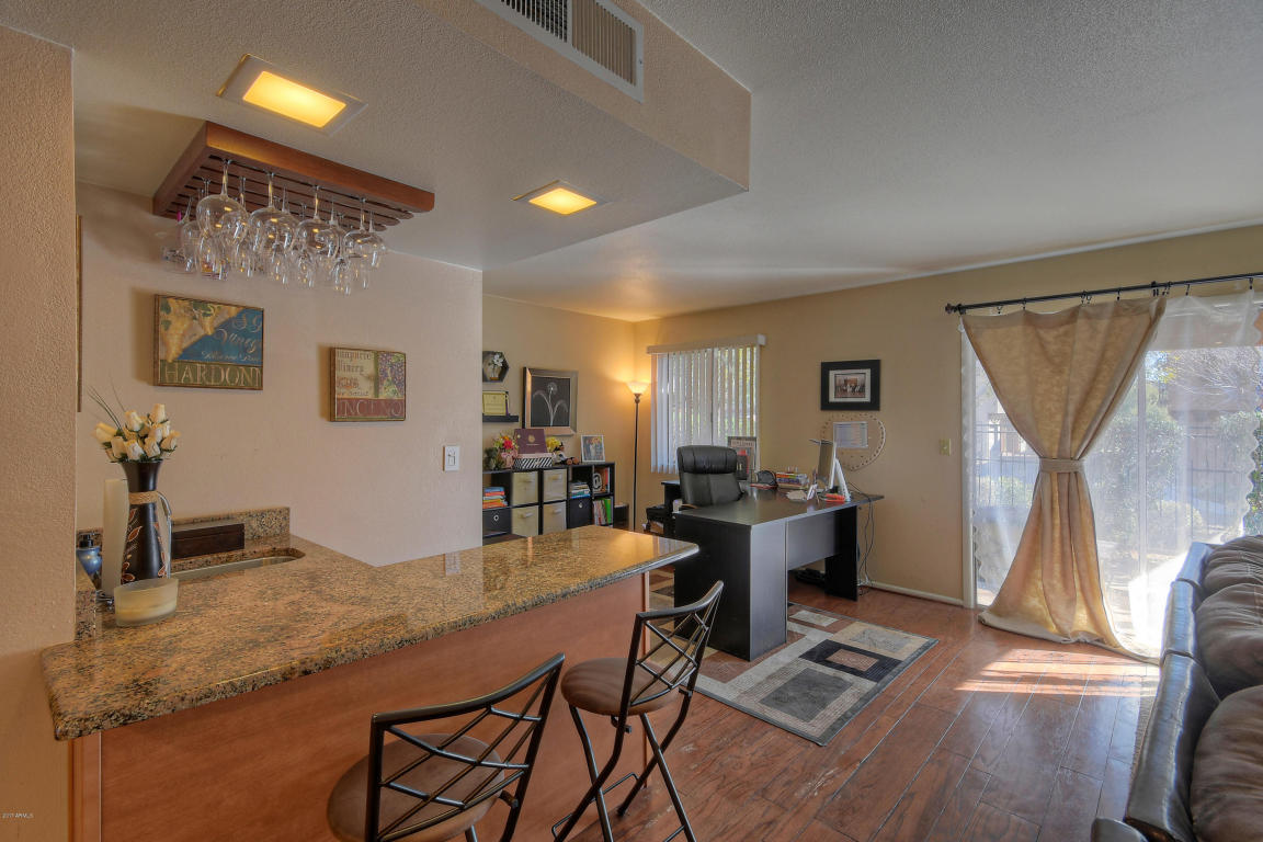 5425 S Mitchell Dr, Tempe, AZ 85283 photo 8