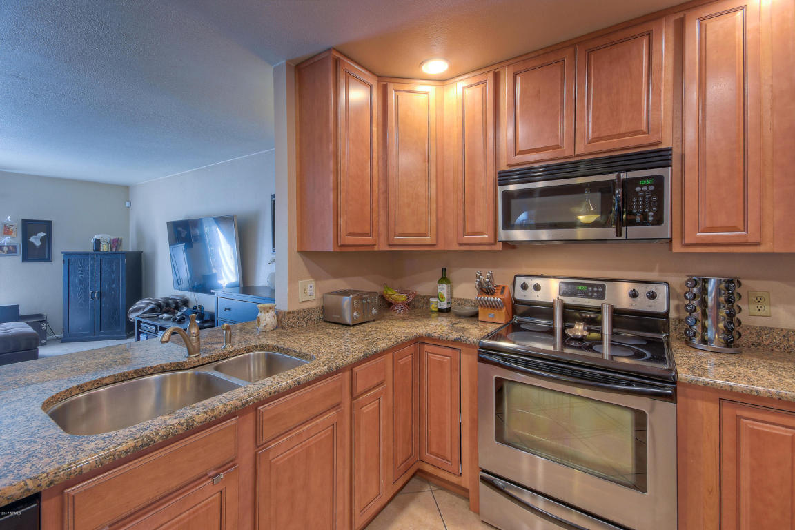 5425 S Mitchell Dr, Tempe, AZ 85283 photo 4