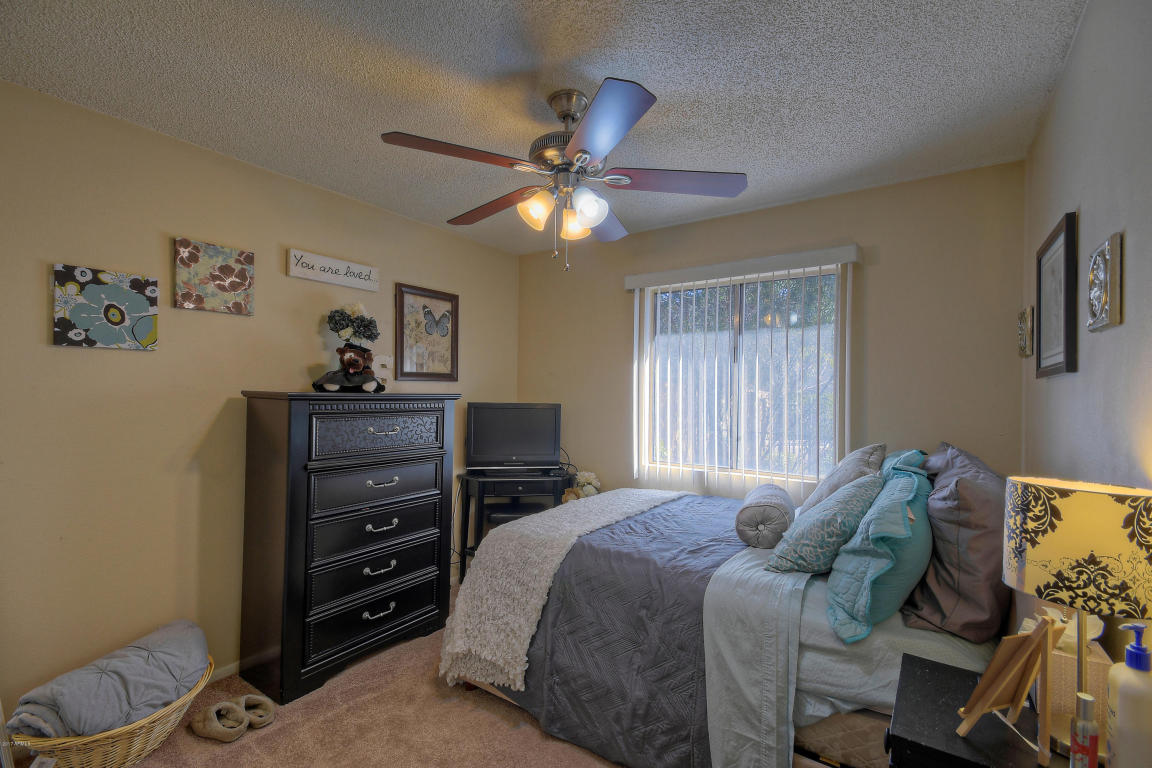 5425 S Mitchell Dr, Tempe, AZ 85283 photo 13