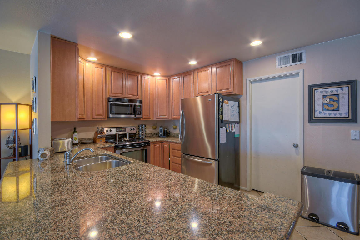 5425 S Mitchell Dr, Tempe, AZ 85283 photo 5