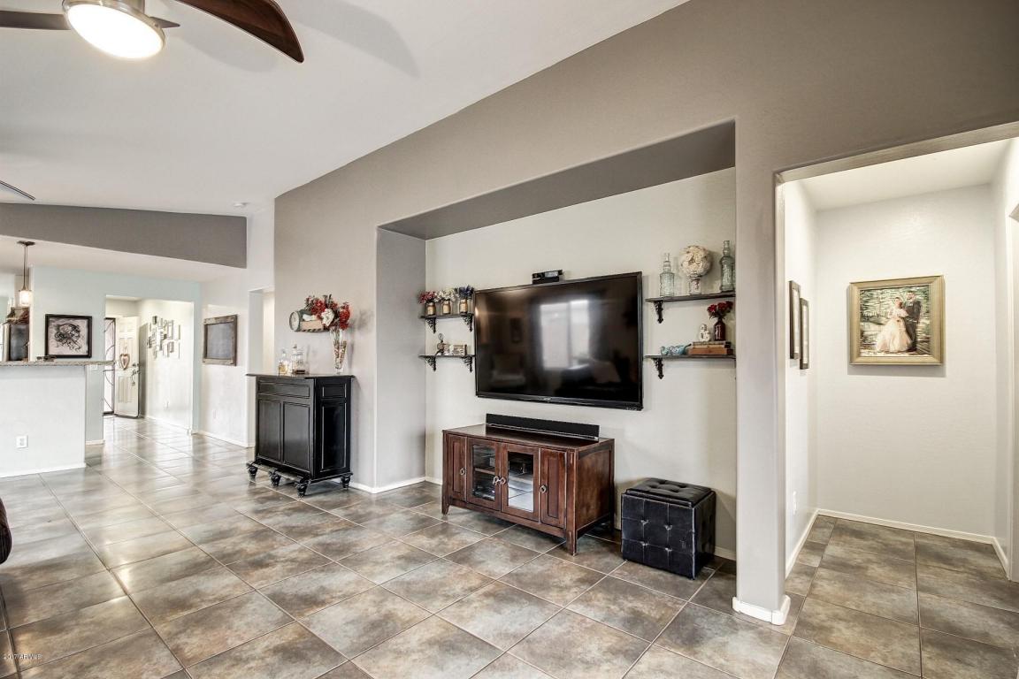 2102 E Lindrick Dr, Gilbert, AZ 85298 photo 13