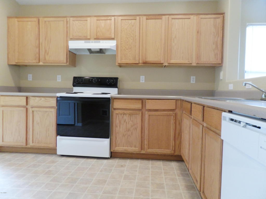 2324 W Carson Rd, Phoenix, AZ 85041 photo 4