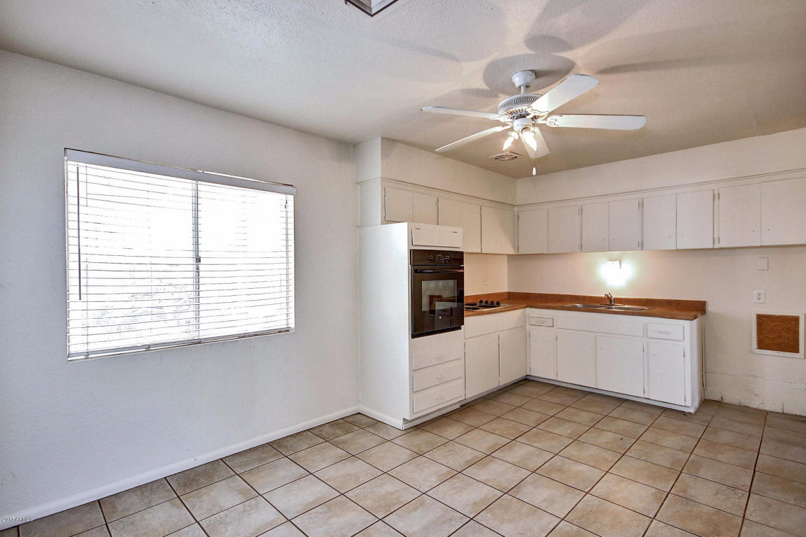 3307 N 62nd Dr, Phoenix, AZ 85033 photo 9