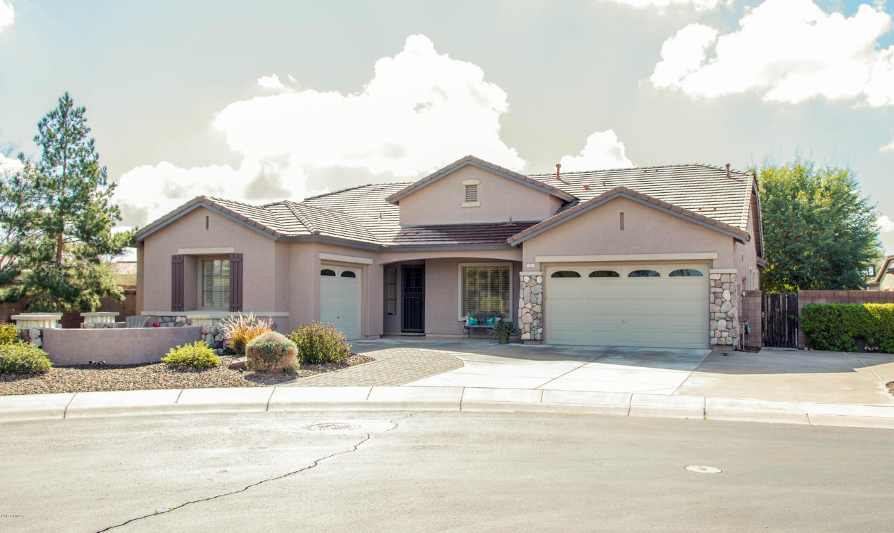 707 E Fairview Ct, Gilbert, AZ 85295 photo 1