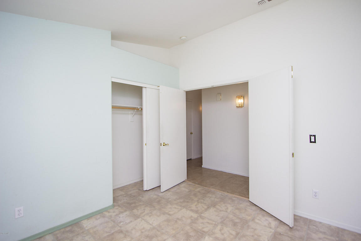 2038 E Aire Libre Ave, Phoenix, AZ 85022 photo 19