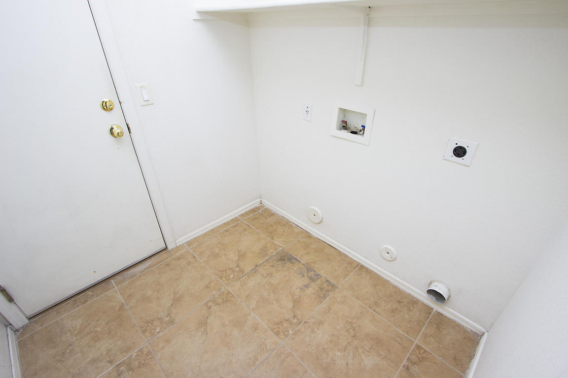 2038 E Aire Libre Ave, Phoenix, AZ 85022 photo 13