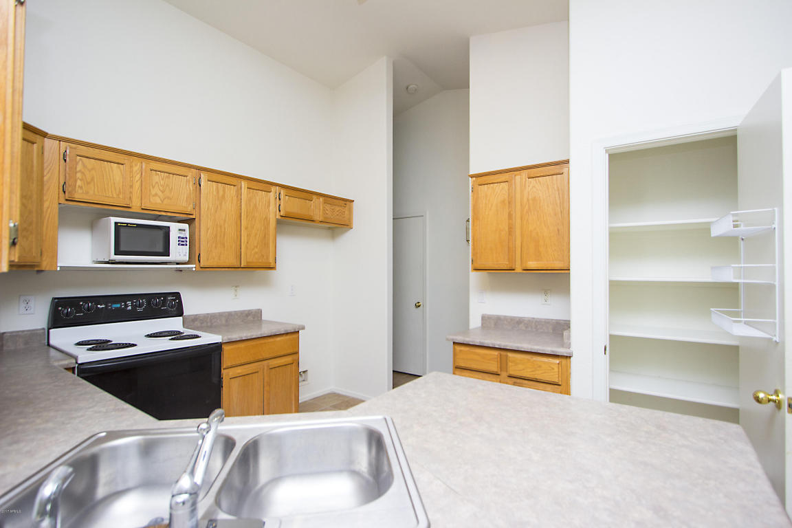2038 E Aire Libre Ave, Phoenix, AZ 85022 photo 6