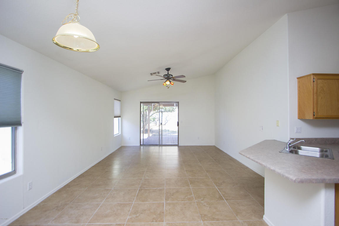 2038 E Aire Libre Ave, Phoenix, AZ 85022 photo 11