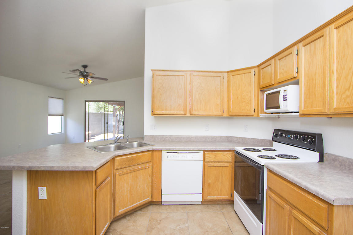 2038 E Aire Libre Ave, Phoenix, AZ 85022 photo 2