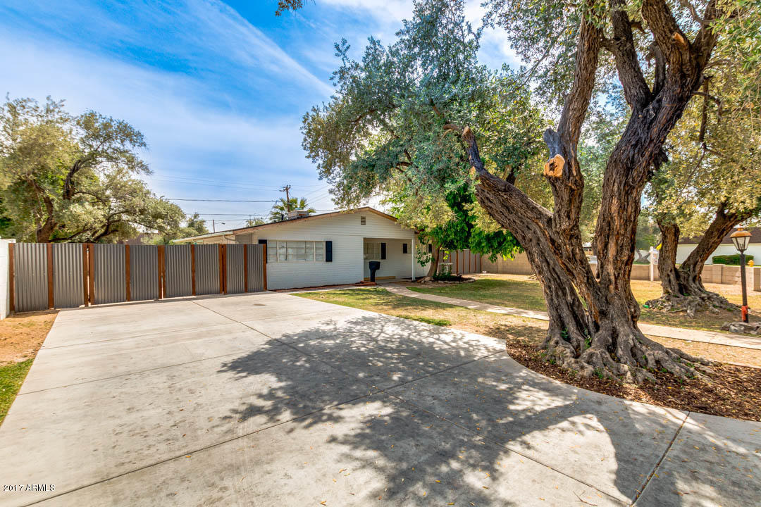 3201 E Hazelwood St, Phoenix, AZ 85018 photo 2