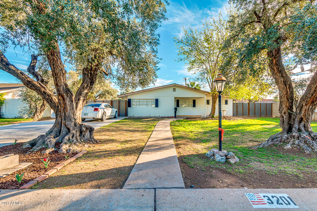 3201 E Hazelwood St, Phoenix, AZ 85018 photo 1