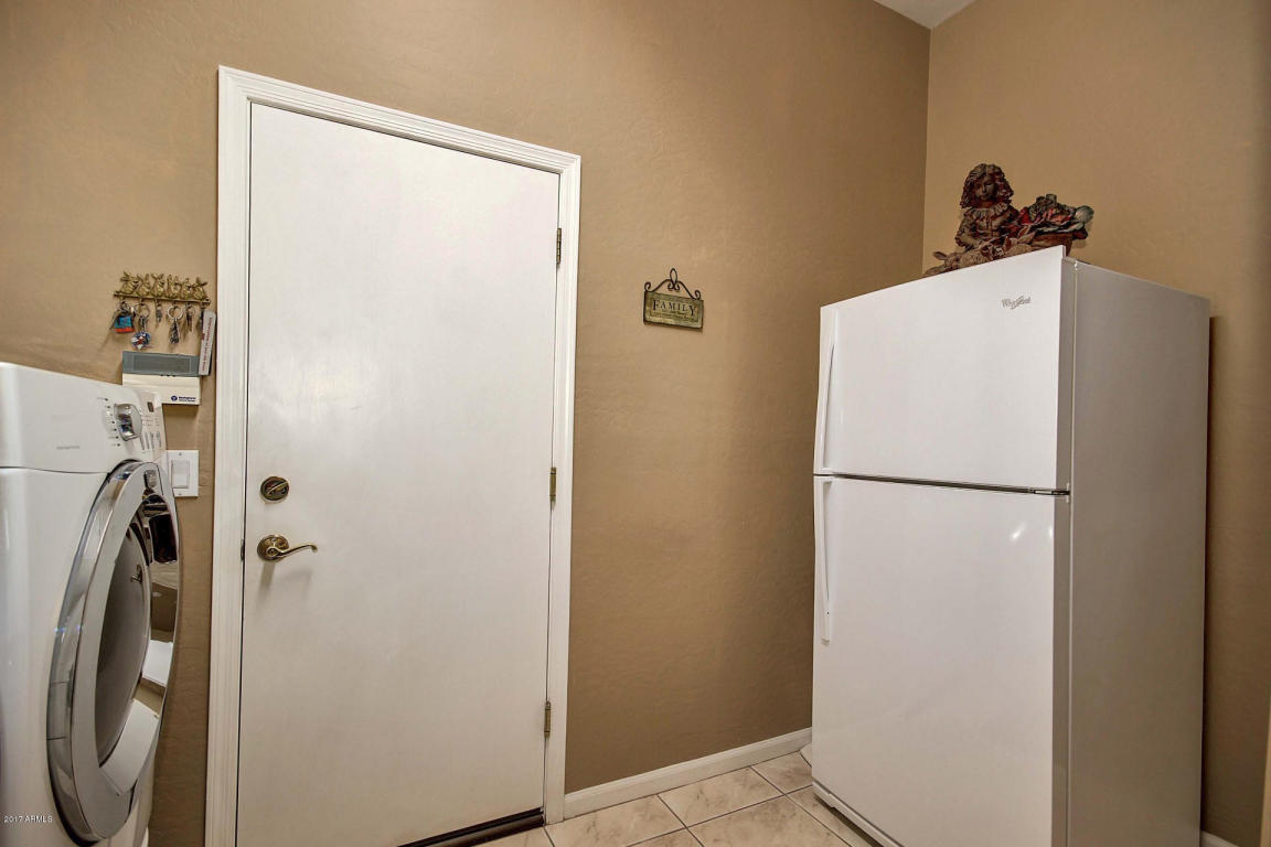 1555 E Stirrup Ct, Gilbert, AZ 85296 photo 6