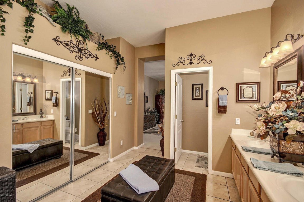 1555 E Stirrup Ct, Gilbert, AZ 85296 photo 36