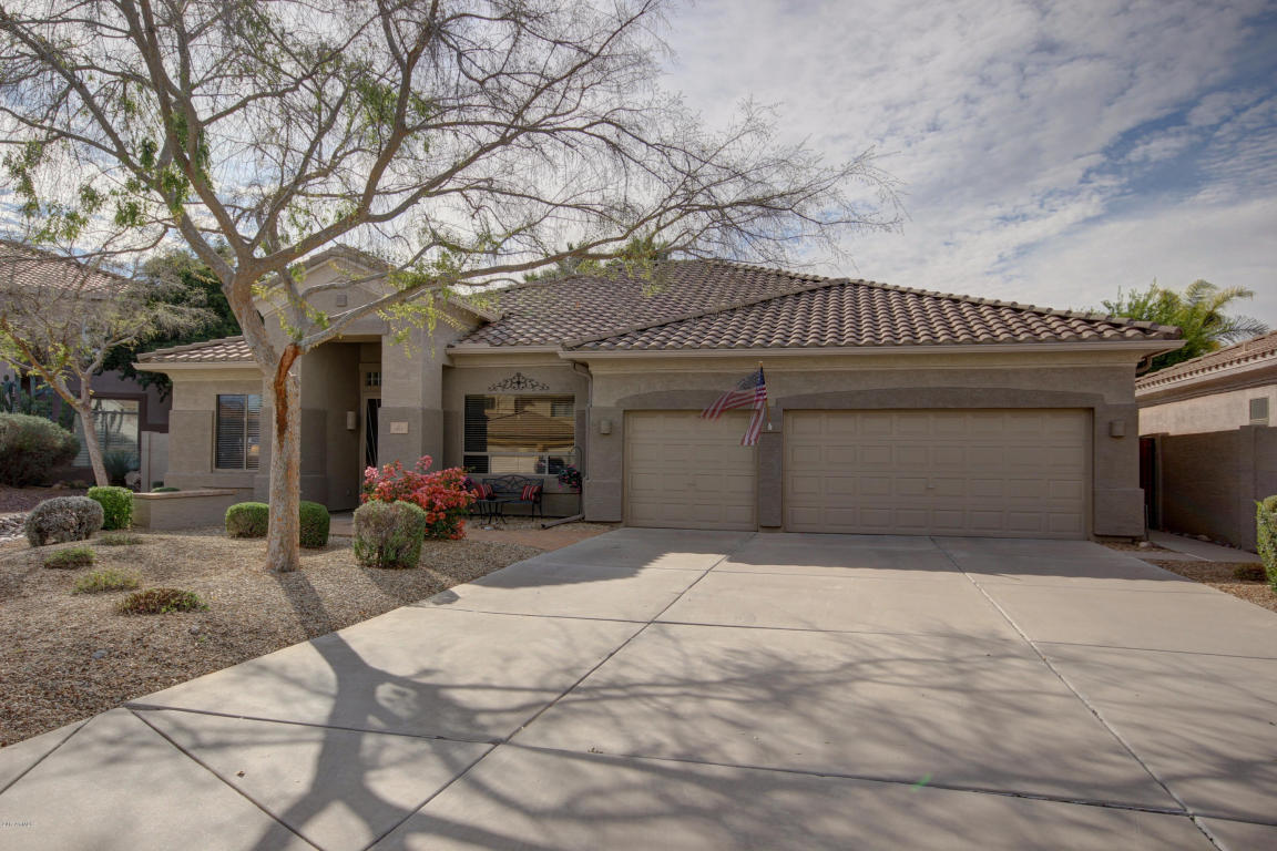 1555 E Stirrup Ct, Gilbert, AZ 85296 photo 1