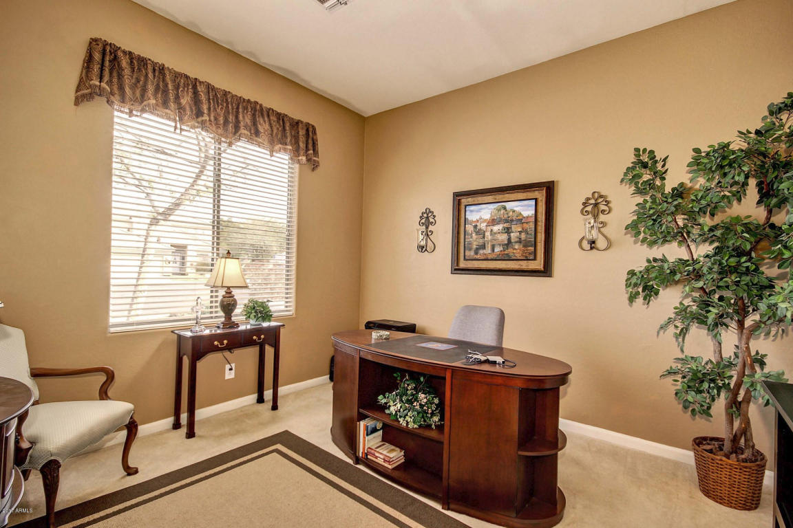 1555 E Stirrup Ct, Gilbert, AZ 85296 photo 8
