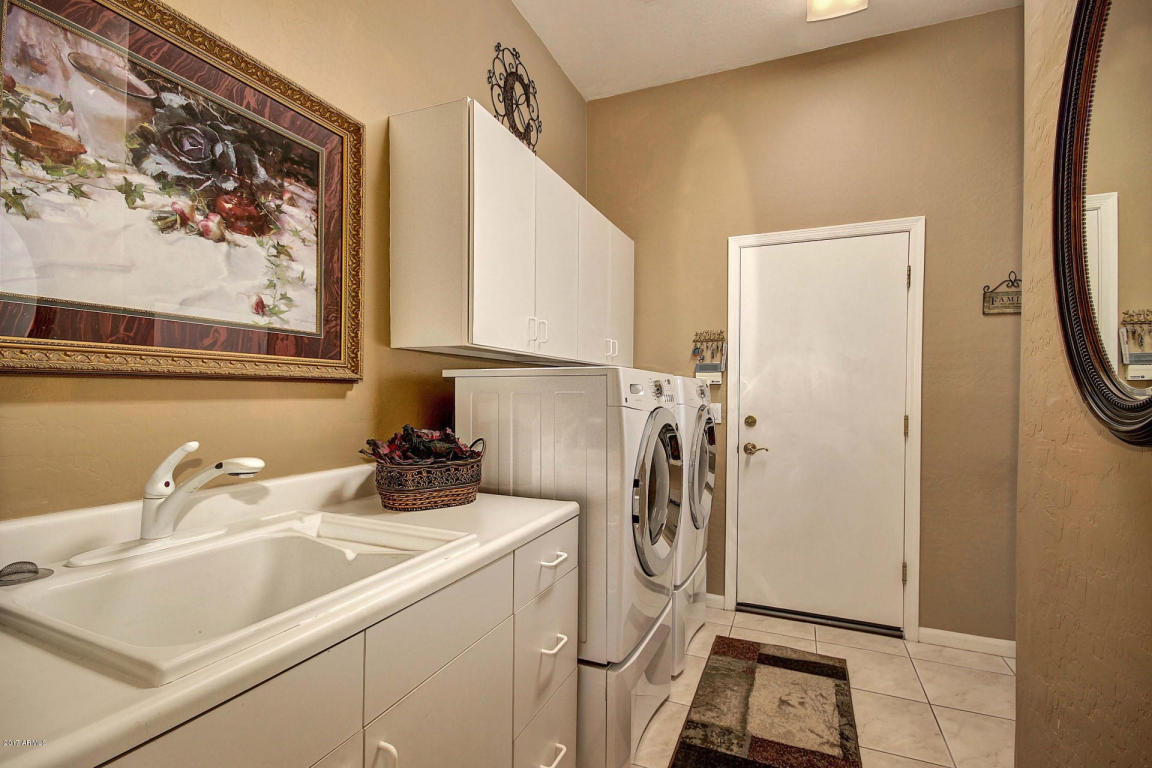 1555 E Stirrup Ct, Gilbert, AZ 85296 photo 5