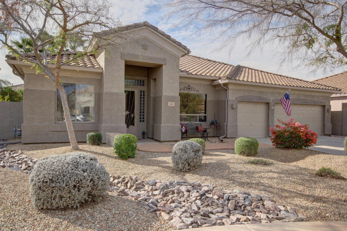 1555 E Stirrup Ct, Gilbert, AZ 85296 photo 2