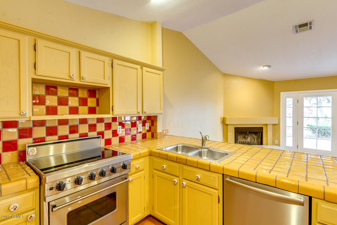 10638 N 33rd Pl, Phoenix, AZ 85028 photo 12
