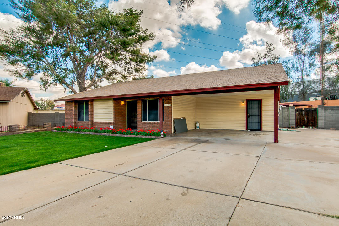 4737 E Pollack Ln, Phoenix, AZ 85042 photo 2