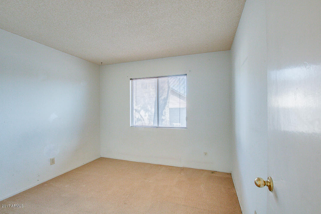 4737 E Pollack Ln, Phoenix, AZ 85042 photo 26