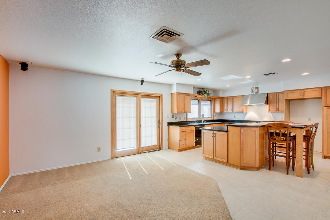 4737 E Pollack Ln, Phoenix, AZ 85042 photo 9