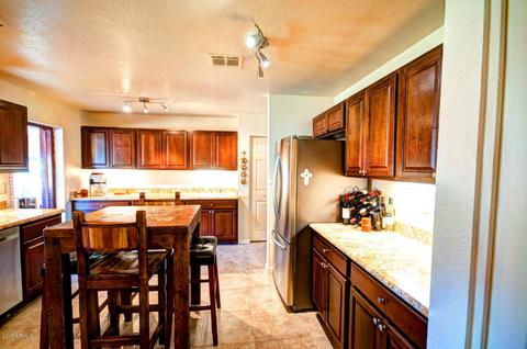 717 S Pandora Dr, Gilbert, AZ 85296 photo 16