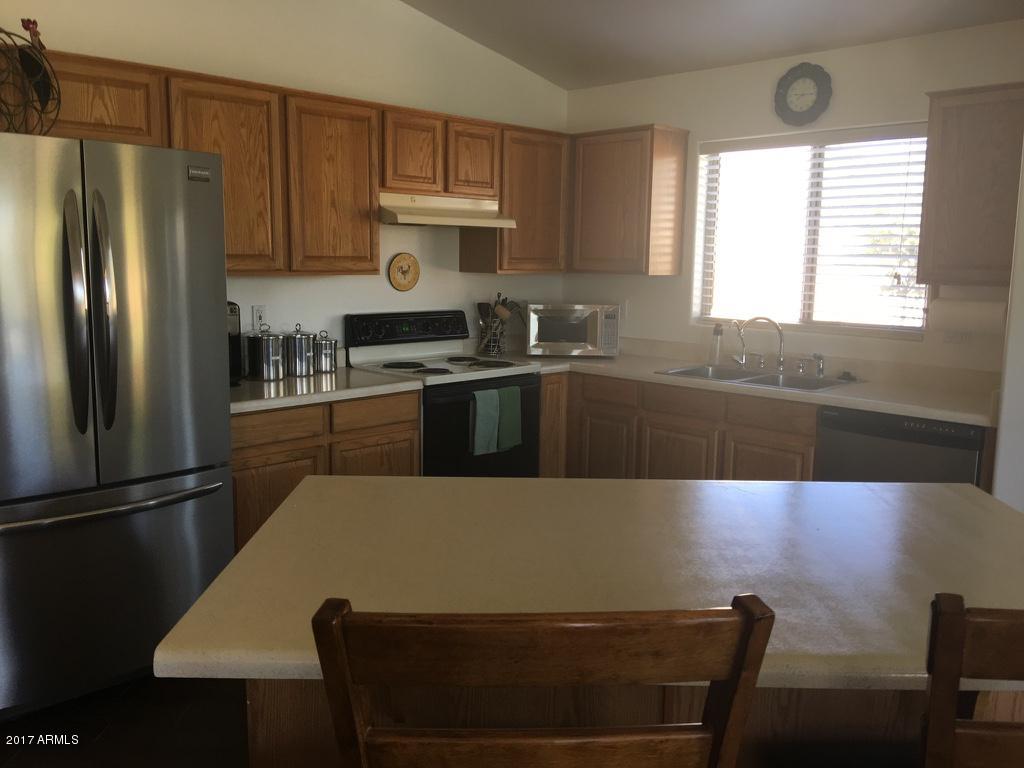 784 E Iris Ct, Gilbert, AZ 85296 photo 9