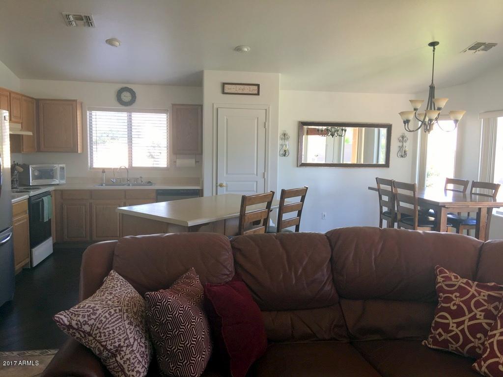 784 E Iris Ct, Gilbert, AZ 85296 photo 5