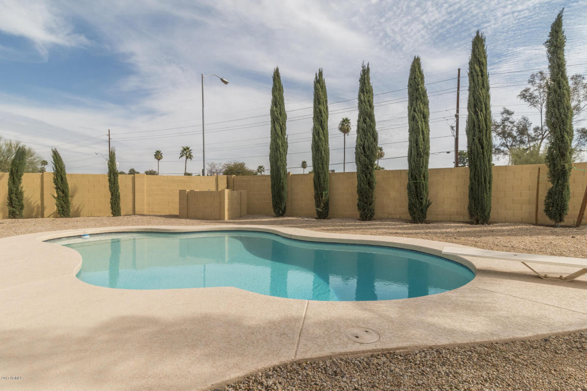 16237 N 35th Dr, Phoenix, AZ 85053 photo 2