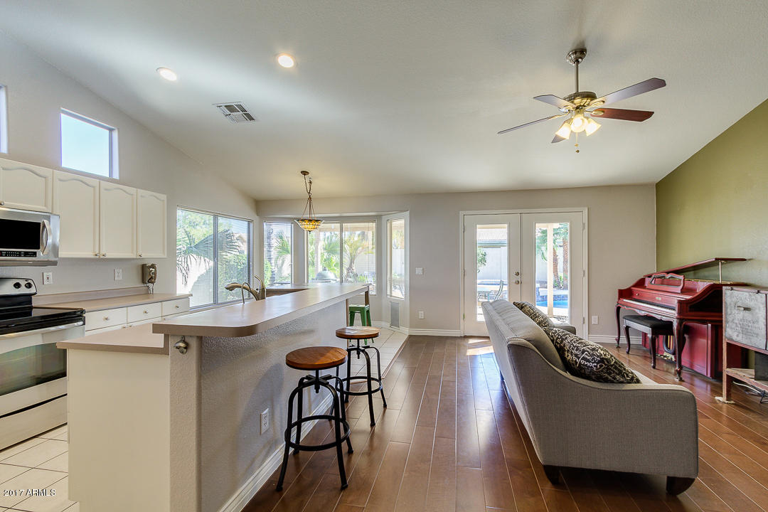 25 N Cobblestone St, Gilbert, AZ 85234 photo 11