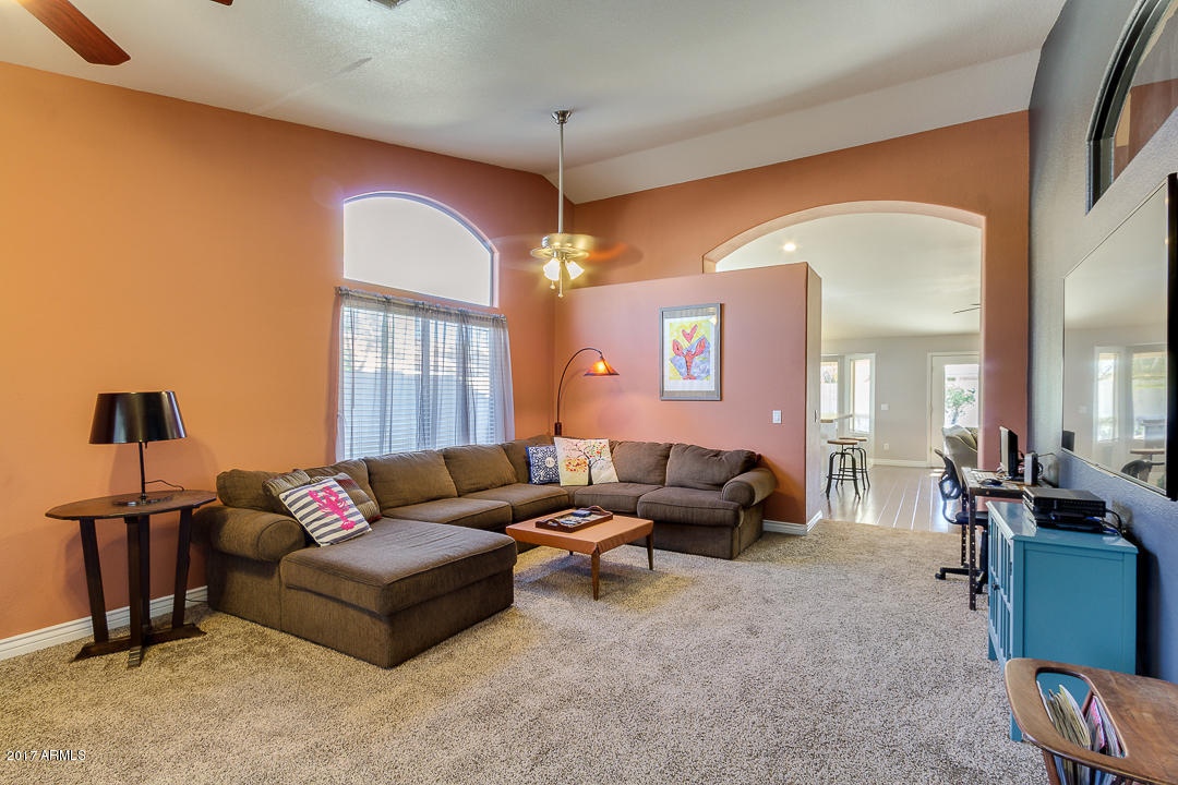 25 N Cobblestone St, Gilbert, AZ 85234 photo 8