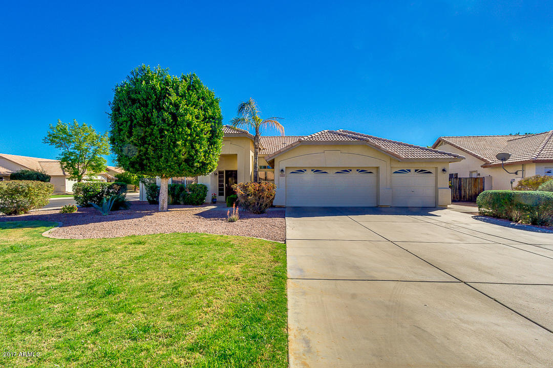 25 N Cobblestone St, Gilbert, AZ 85234 photo 1