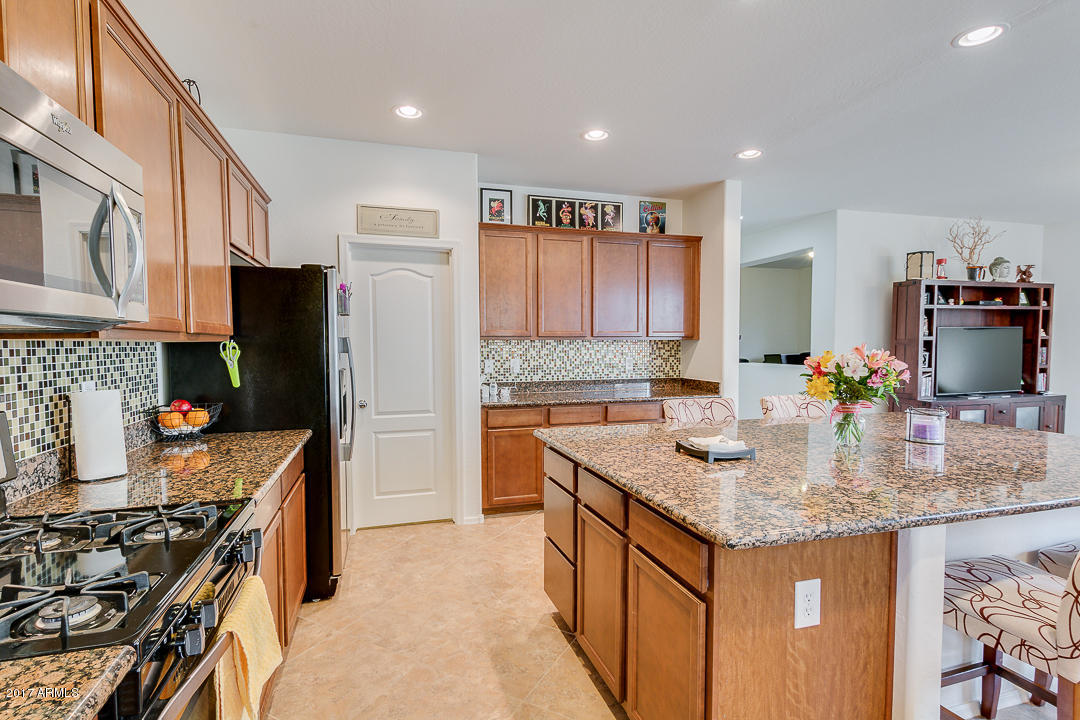2099 S Martingale Rd, Gilbert, AZ 85295 photo 16