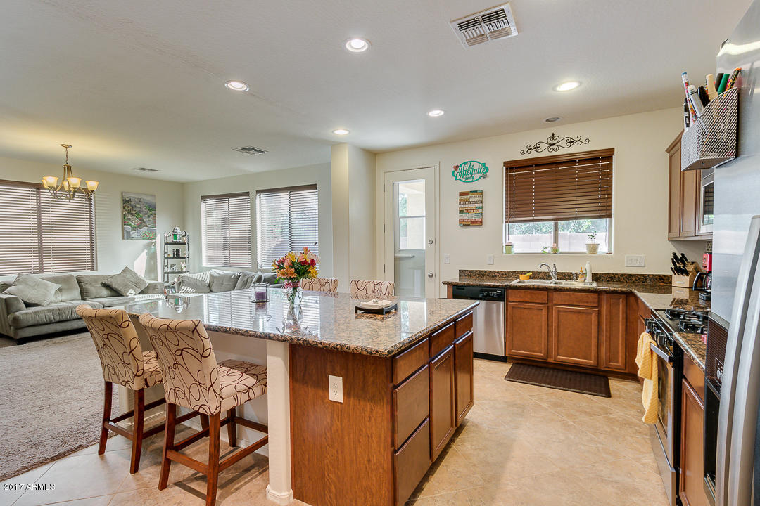 2099 S Martingale Rd, Gilbert, AZ 85295 photo 15