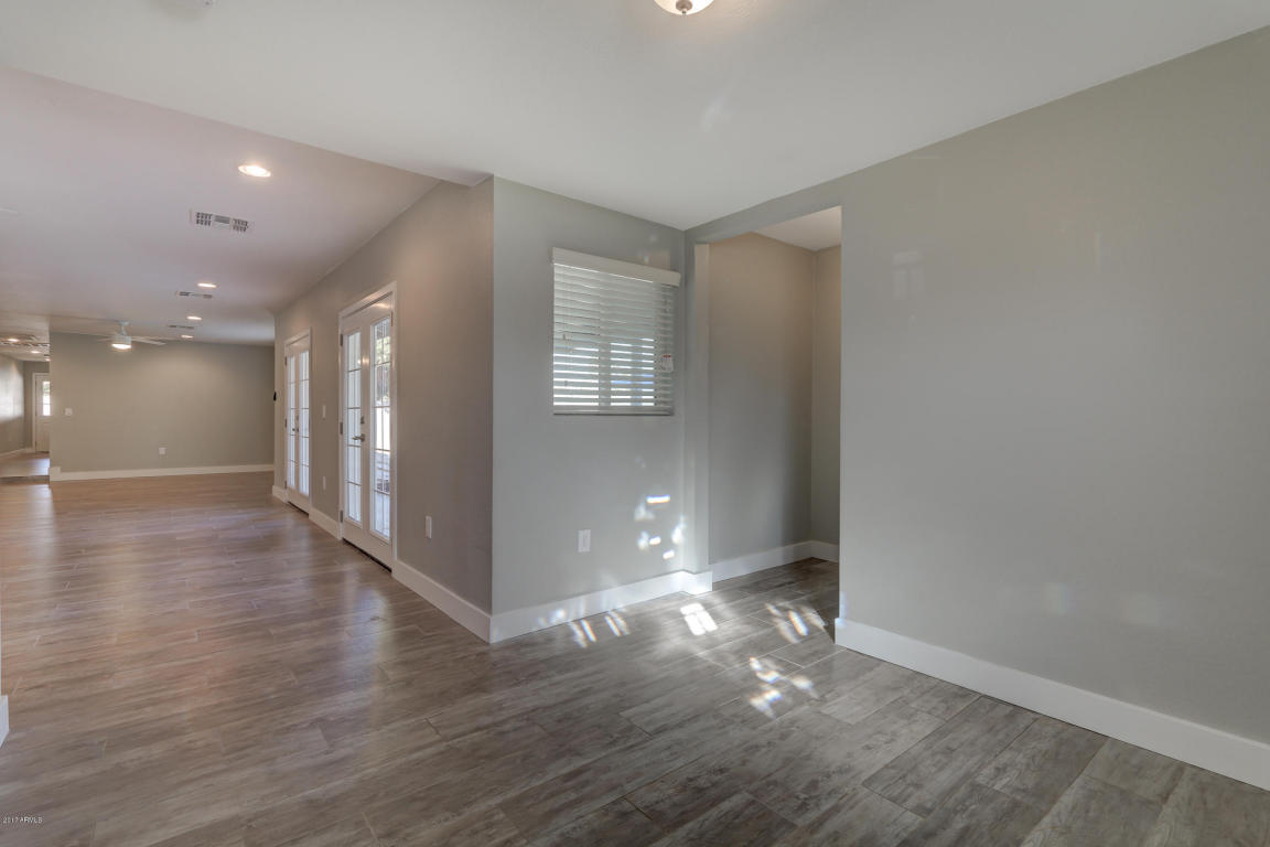 3250 N 27th Pl, Phoenix, AZ 85016 photo 4