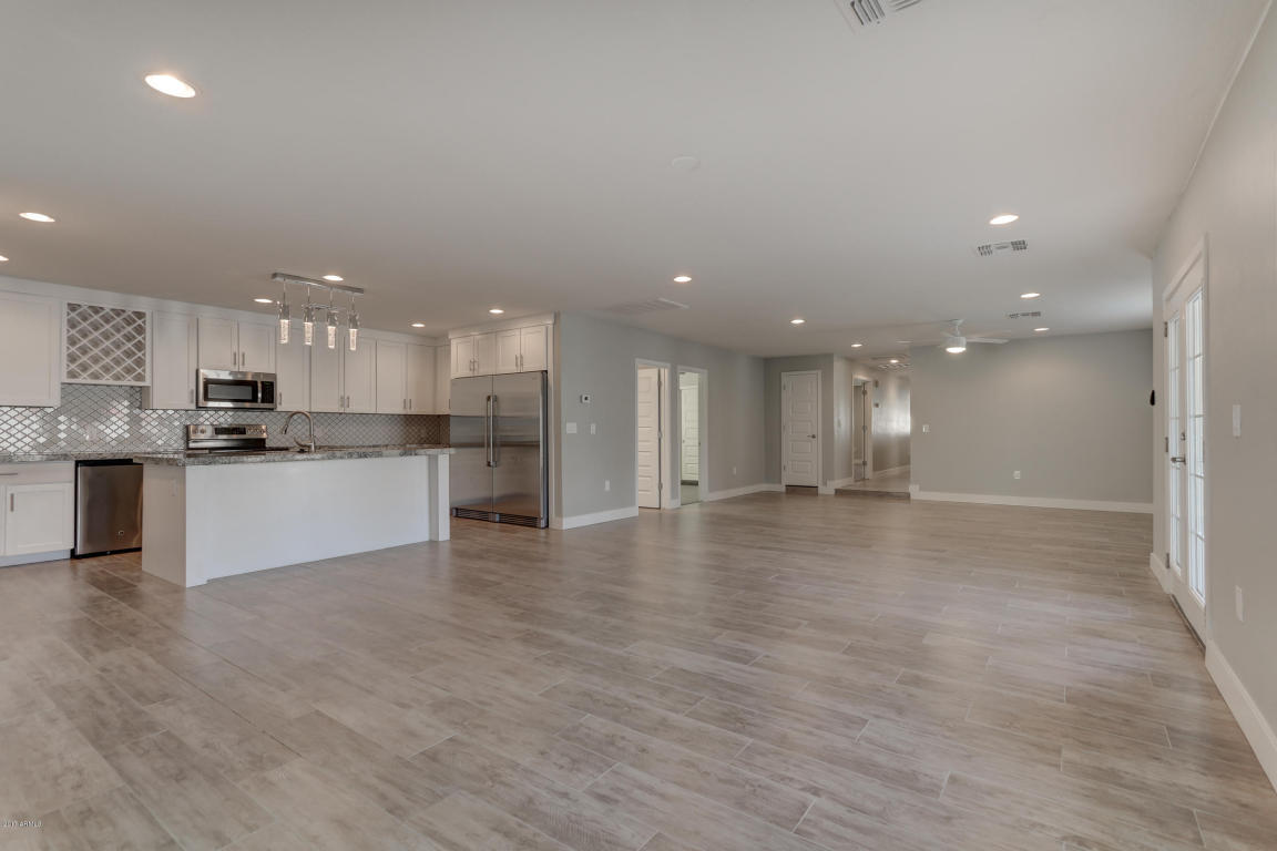 3250 N 27th Pl, Phoenix, AZ 85016 photo 5