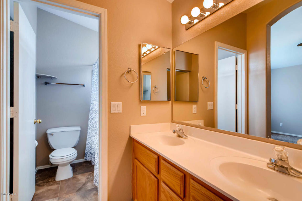 1759 E Palomino Dr, Gilbert, AZ 85296 photo 9