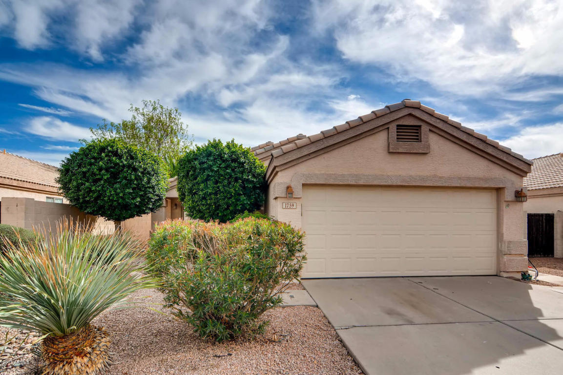 1759 E Palomino Dr, Gilbert, AZ 85296 photo 1