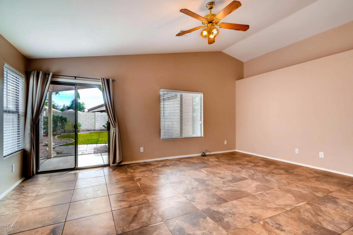 1759 E Palomino Dr, Gilbert, AZ 85296 photo 3