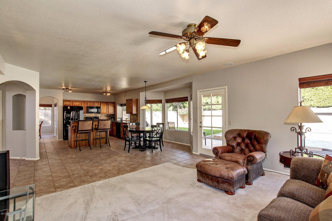 312 E South Fork Dr, Phoenix, AZ 85048 photo 12