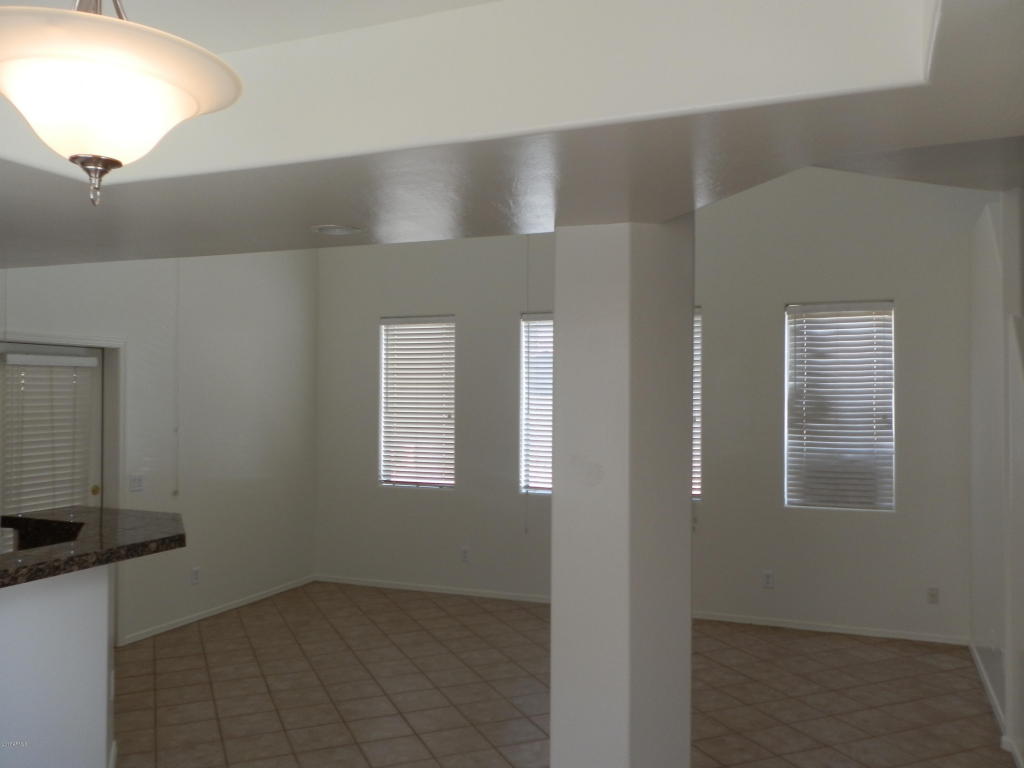22012 N 29th Dr, Phoenix, AZ 85027 photo 8